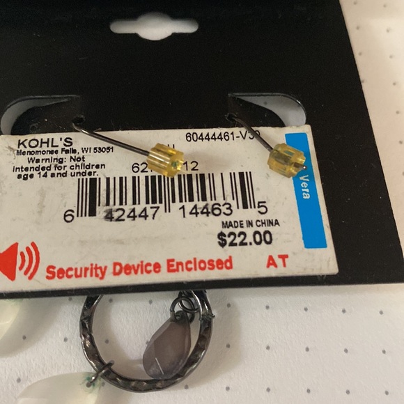 Dangle Earrings Faux crystals Fall Colors By Simply Vera Vera Wang NWT - Picture 2 of 2